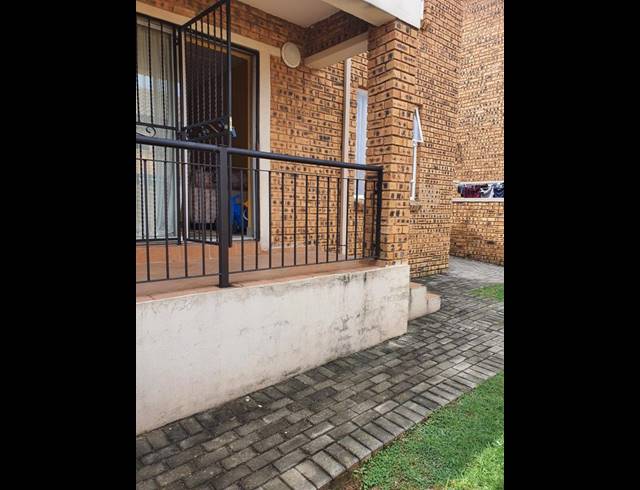 2 BEDROOM APARTMENT FOR SALE IN HONEY PARK